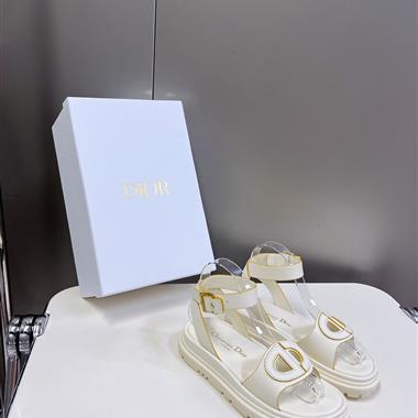 DIOR   2024新款女生休閒時尚鞋子