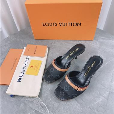 Louis Vuitton     2024新款女生休閒時尚鞋子