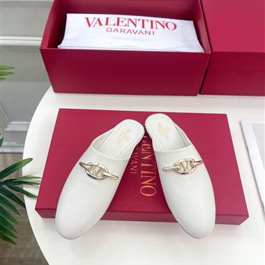 Valentino    2024新款女生休閒時尚鞋子