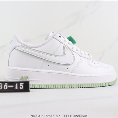 Nike Air Force 1 ′07 