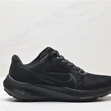 Nike Air Zoom Pegasus 登月40代運動鞋