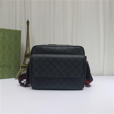 GUCCI   2024新款時尚男生休閒包 尺寸：23*18*12CM