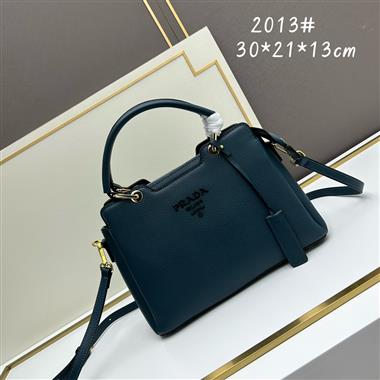 PRADA   2024新款時尚女生休閒包 尺寸：30*21*13CM