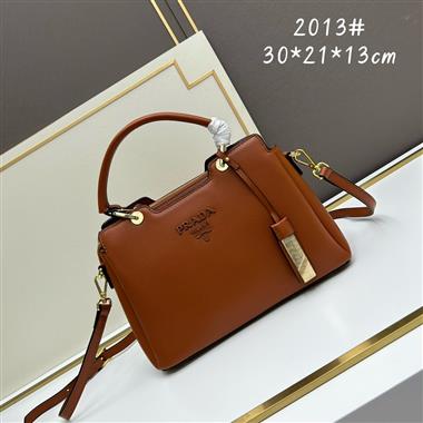 PRADA   2024新款時尚女生休閒包 尺寸：30*21*13CM