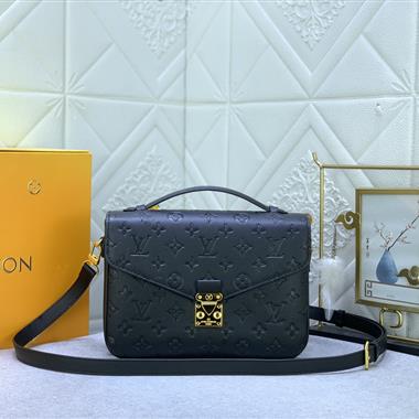 LOUIS VUITTON   2024新款時尚女生休閒包 尺寸：25*19*7CM