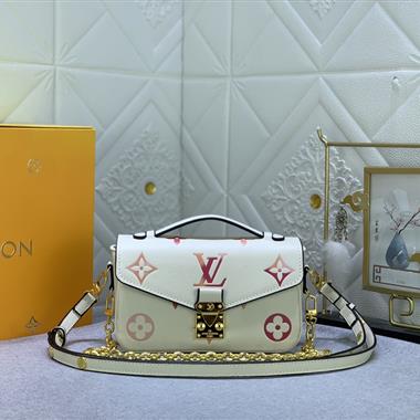 LOUIS VUITTON   2024新款時尚女生休閒包 尺寸：21.5 x 13.5 x 6CM