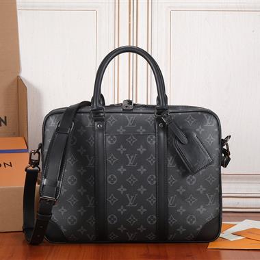 LOUIS VUITTON   2024新款男生時尚包包  尺寸：36.5 x 27.5 x 6CM