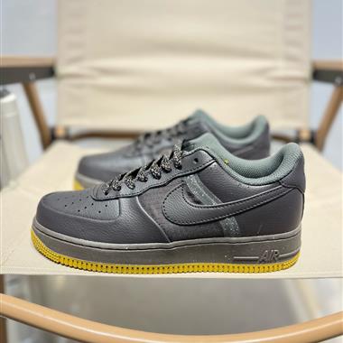 Nike Air Force 1 '07