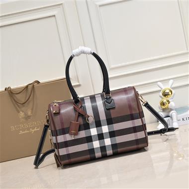 BURBERRY   2024新款時尚女生休閒包 尺寸：30*15*21CM