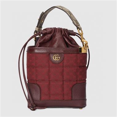 GUCCI    2024新款時尚女生休閒包 尺寸：16*18*6CM