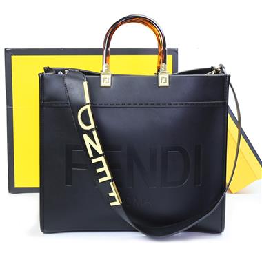 FENDI   2024新款時尚女生休閒包 尺寸：35*17*31CM