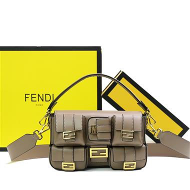 FENDI   2024新款時尚女生休閒包 尺寸：26*10*16CM