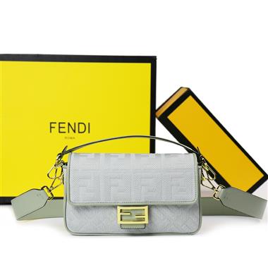 FENDI   2024新款時尚女生休閒包 尺寸：27*6*15CM