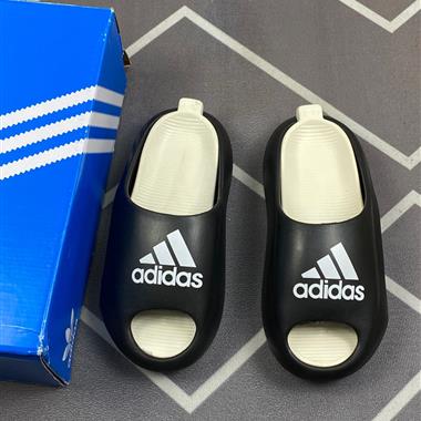 Adidas  一字 露趾拖鞋