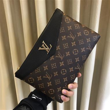 LOUIS VUITTON   2024新款男生時尚包包 尺寸：28*19*3CM