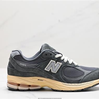 New Balance 2002R Gore-Tex”Castlerock“