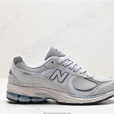 New Balance 2002R Gore-Tex”Castlerock“