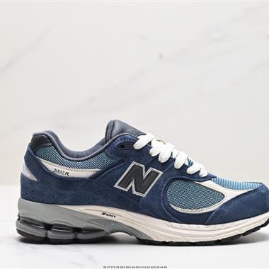 New Balance 2002R Gore-Tex”Castlerock“