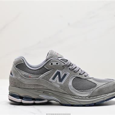 New Balance 2002R Gore-Tex”Castlerock“