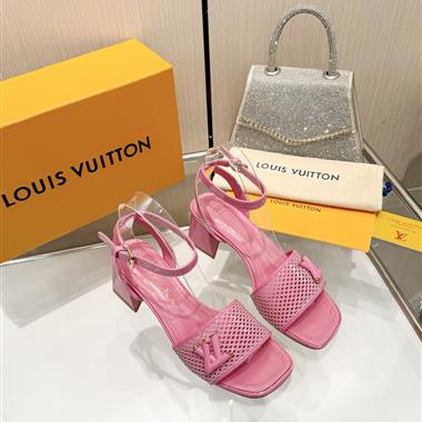 Louis Vuitton     2024新款女生休閒時尚鞋子