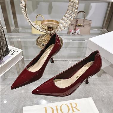 DIOR   2024新款女生休閒時尚鞋子