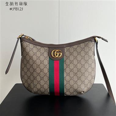 GUCCI   2024新款男生時尚休閒包  尺寸：30*22*5.5CM