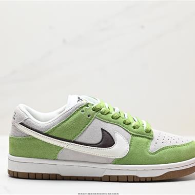 Nike  Dunk Low Retro