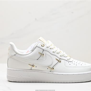 Nike Air Force 1 Low LX