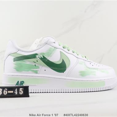 Nike Air Force 1 ′07 