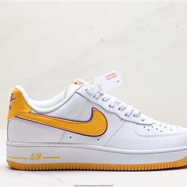 Nike Air Force 1 Low  