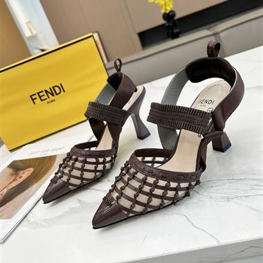 FENDI   2024新款女生休閒時尚鞋子