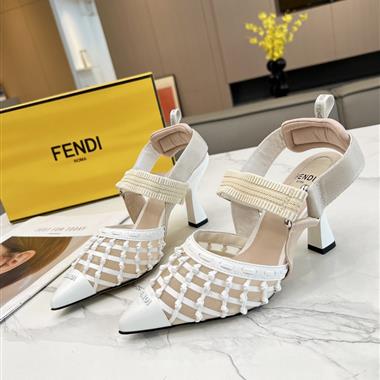 FENDI   2024新款女生休閒時尚鞋子