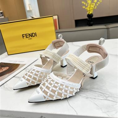 FENDI   2024新款女生休閒時尚鞋子