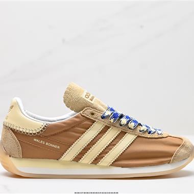 Adidas WB Country  