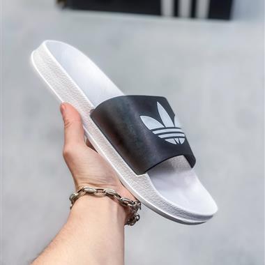 ADIDAS ADILETTE 拖鞋 