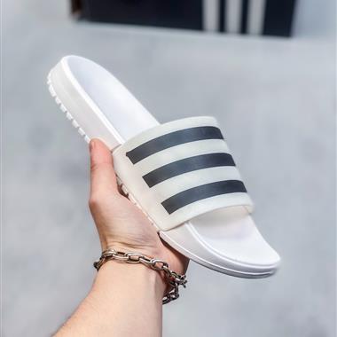 ADIDAS ADILETTE 拖鞋 