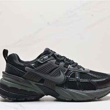 NIKE V2K RUN 網面透氣運動鞋