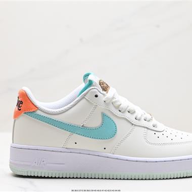 Nike AIR FORCE 1'07 