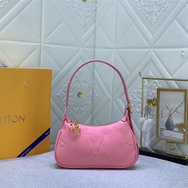 LOUIS VUITTON   2024新款女生時尚包包  尺寸：20.5*11*5CM