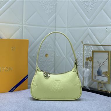 LOUIS VUITTON   2024新款女生時尚包包  尺寸：20.5*11*5CM