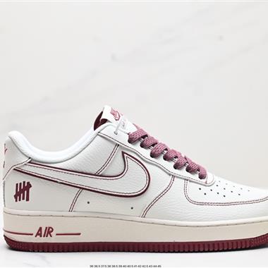 Nike AIR FORCE 1‘07