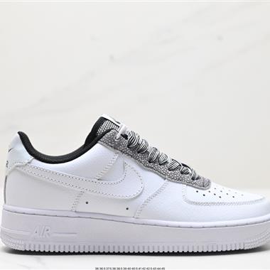 Nike AIR FORCE 1'07 