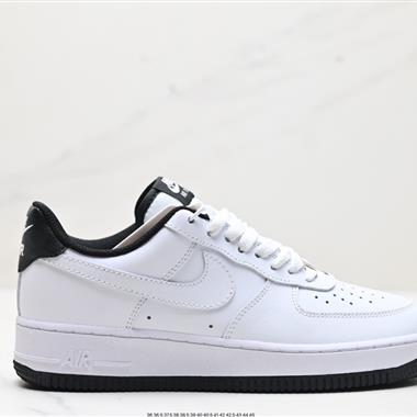 Nike AIR FORCE 1'07 