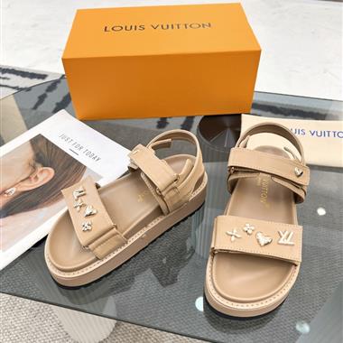 Louis Vuitton    2024新款女生休閒時尚鞋子