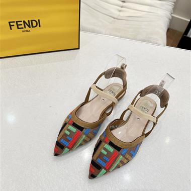 FENDI     2024新款女生休閒時尚鞋子