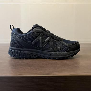 New Balance 410 復古運動跑步鞋