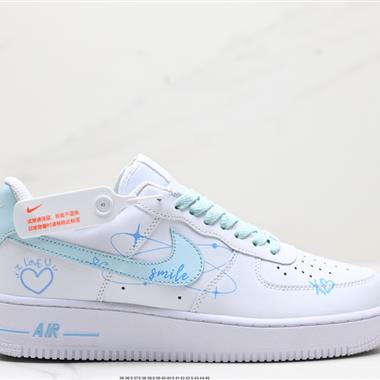 NIKE AIR FORCE 1‘07