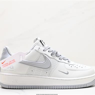 NIKE AIR FORCE 1‘07