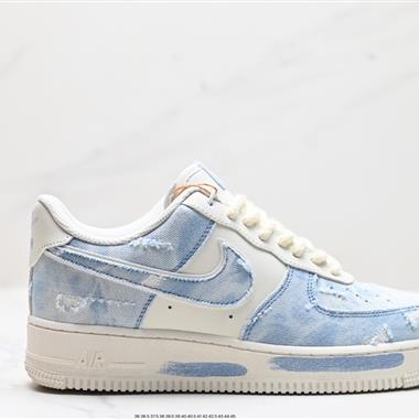 NIKE AIR FORCE 1‘07