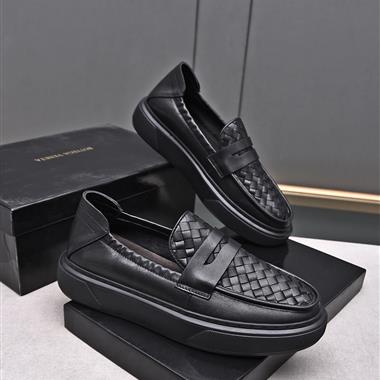 BOTTEGA VENETA  2024新款男生休閒時尚鞋子